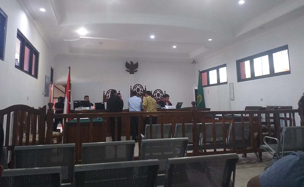 Sidang Lahan SD Model Ditunda