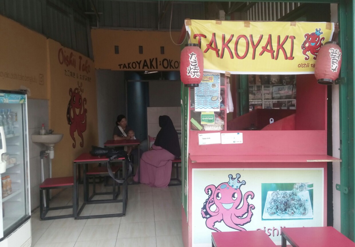 Cemilan Takoyaki dan Okonomiyaki Hadir di Bengkulu