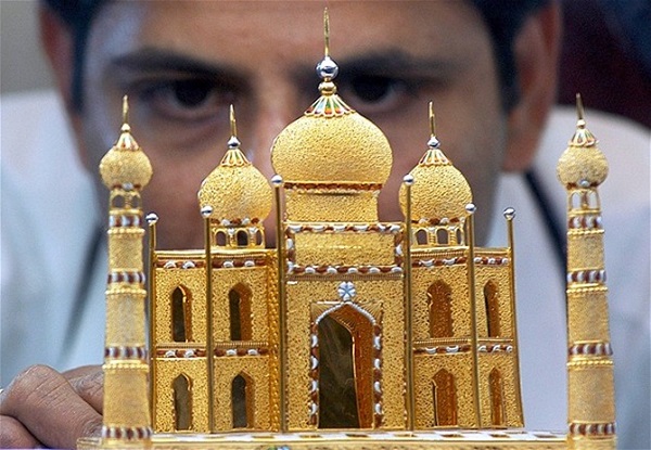 Miniatur Ka’bah di Masjid Agung