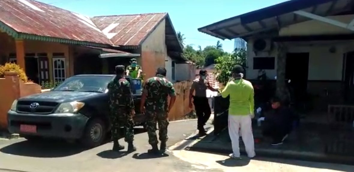 Rumah Pasien Positif Covid-19 di Kota Bengkulu Disemprot Disinfectan 