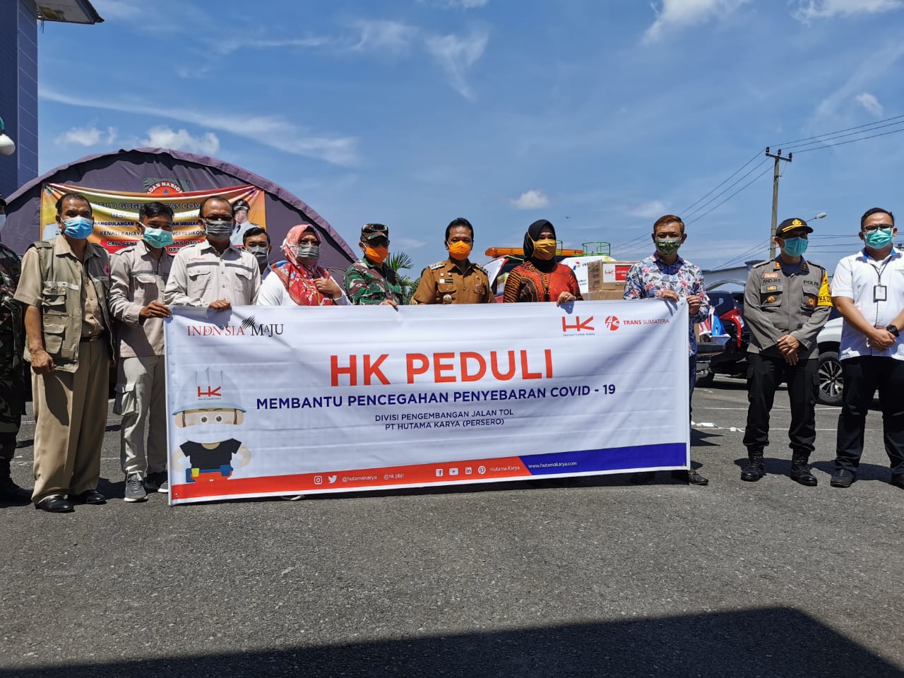 Hutama Karya Sumbang Ribuan Masker dan APD Medis di Bengkulu Tengah