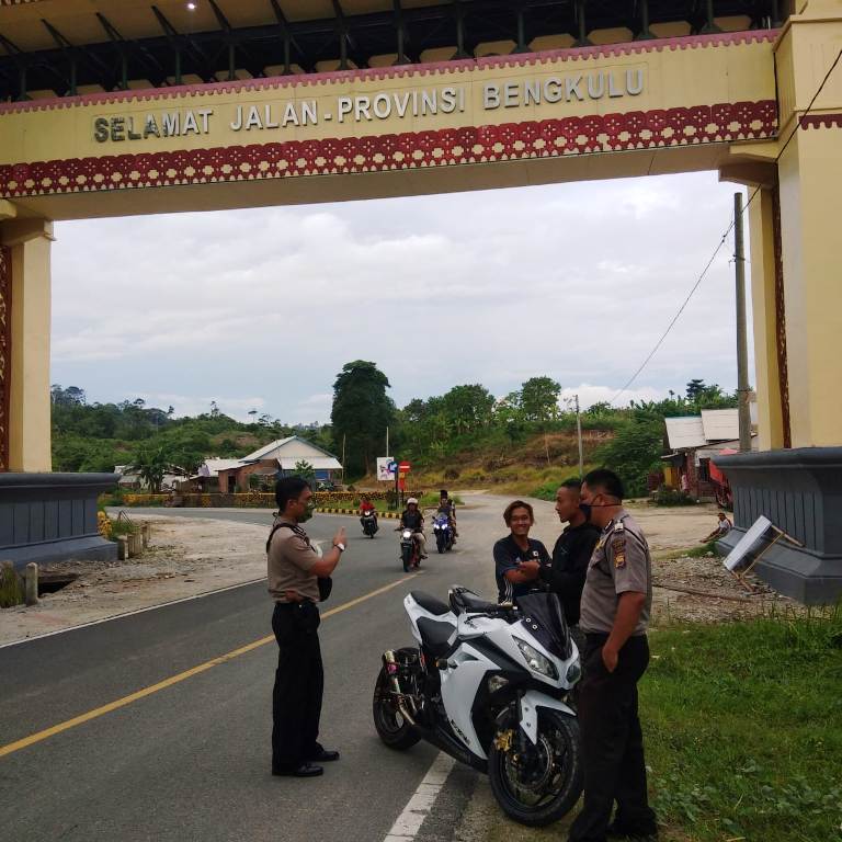 Enam Pemudik Putar Balik