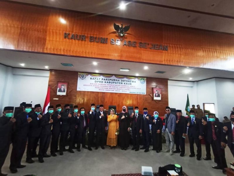 Juhnan PAW DPRD Kaur Resmi Dilantik