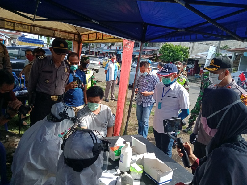 Pedagang Pasar Kutau Dirapid Test