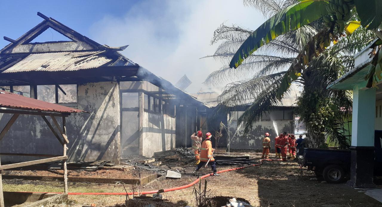 Kebakaran Laboratorium Proteksi, Pestisida Senilai Ratusan Juta Terbakar