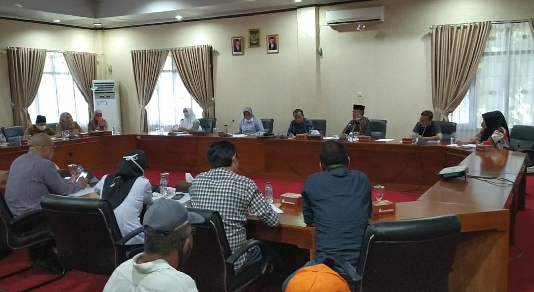 Tak Diberdayakan, Belasan Juru Parkir Lama Lapor ke Dewan