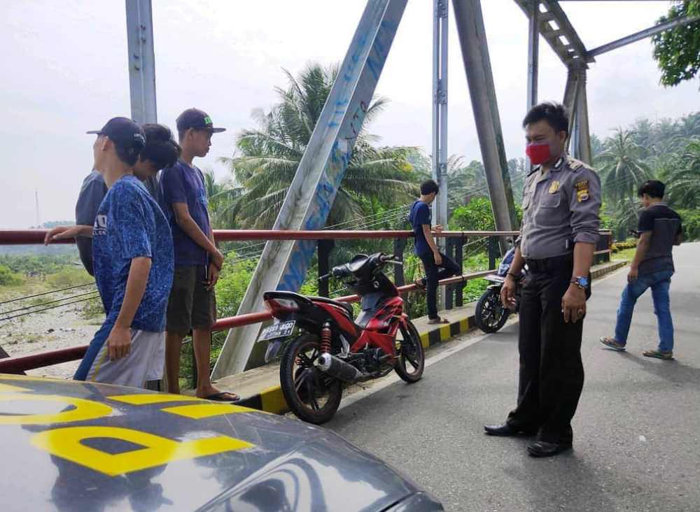 Cegah Laka, Pemuda Nongkrong Ditertibkan