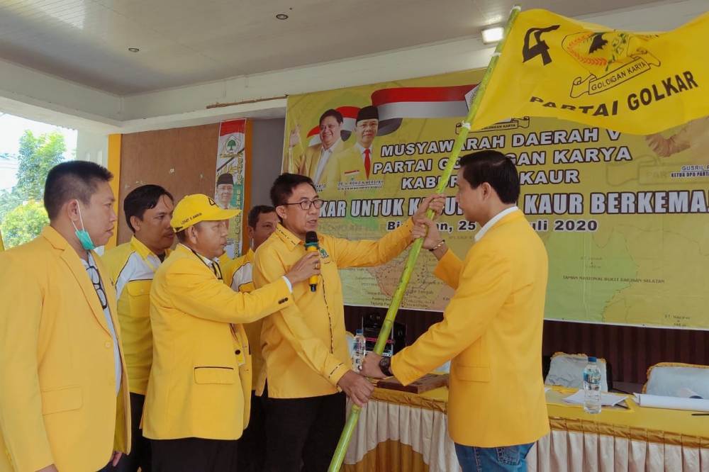 Aklamasi, Gusril Kembali Pimpin DPD Golkar Kaur