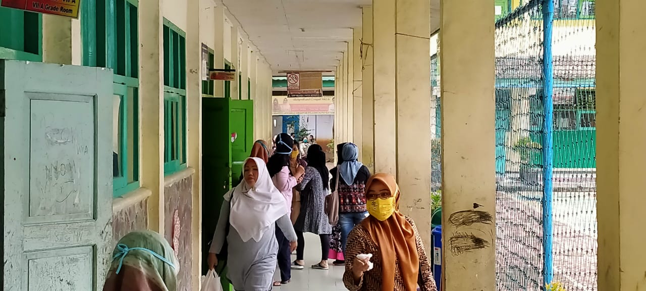 Orang Tua Siswa SMPN 2 Kota Bengkulu Hadiri MPLS