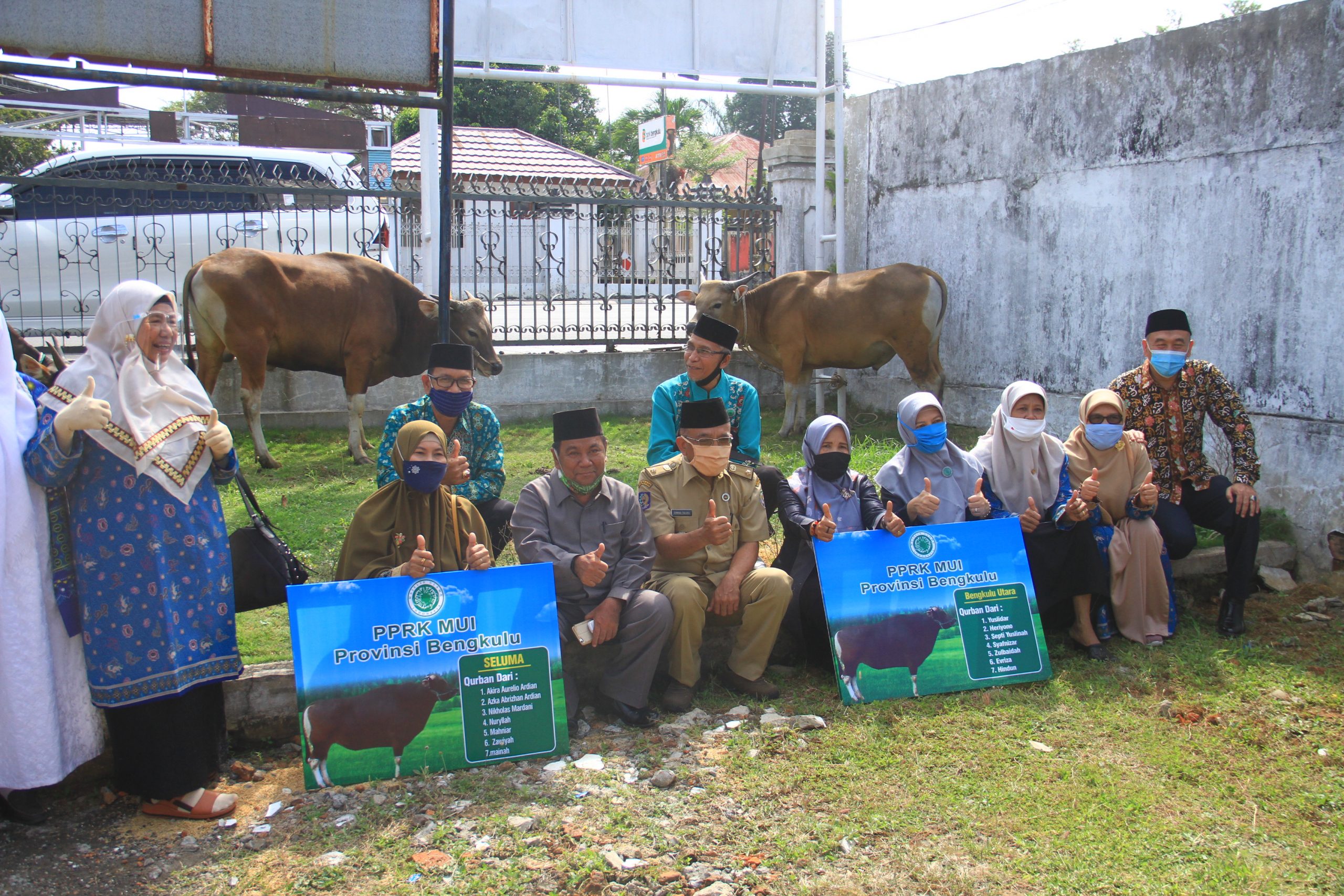 Gubernur Bengkulu Salurkan Hewan Kurban