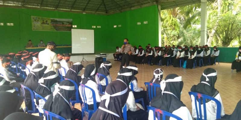 Pelajar Dingatkan Pakai Masker