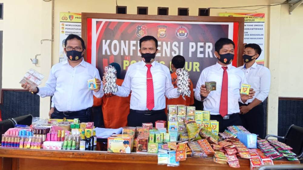 2 Penjual Kosmetik dan Jamu Ilegal di Kaur Ditetapkan Tersangka