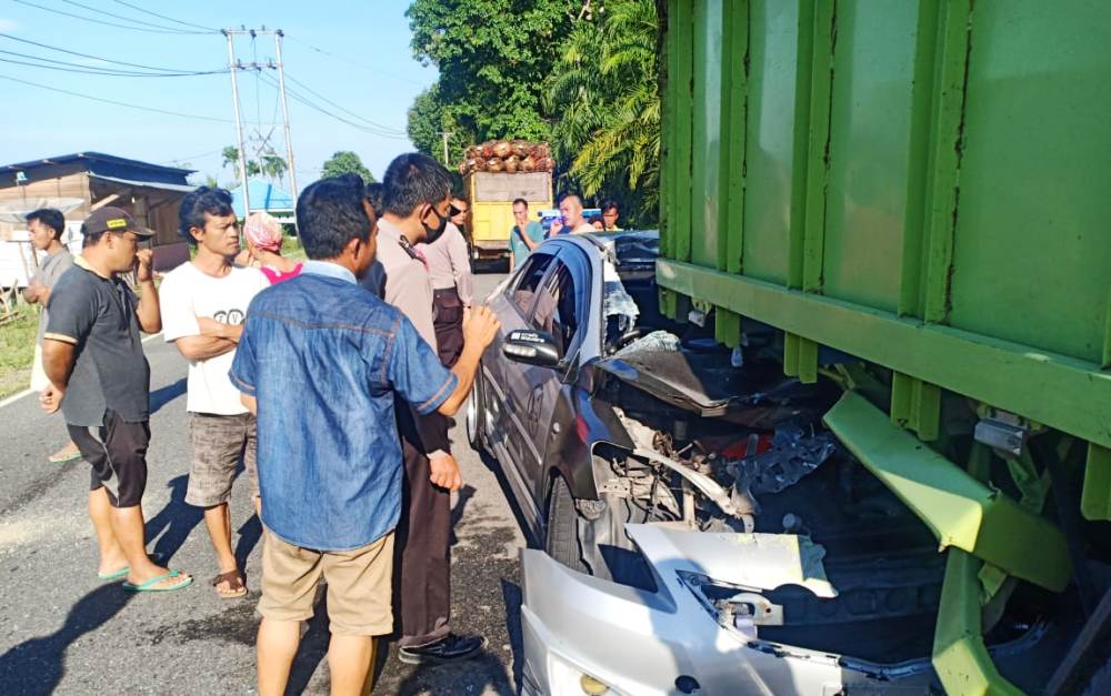 Seruduk Fuso, Tiga Warga Masuk RSUD Kaur