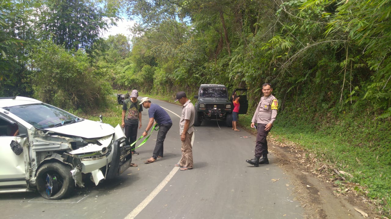 Kecelakaan di Lebong, Sopir dan Penumpang Terluka