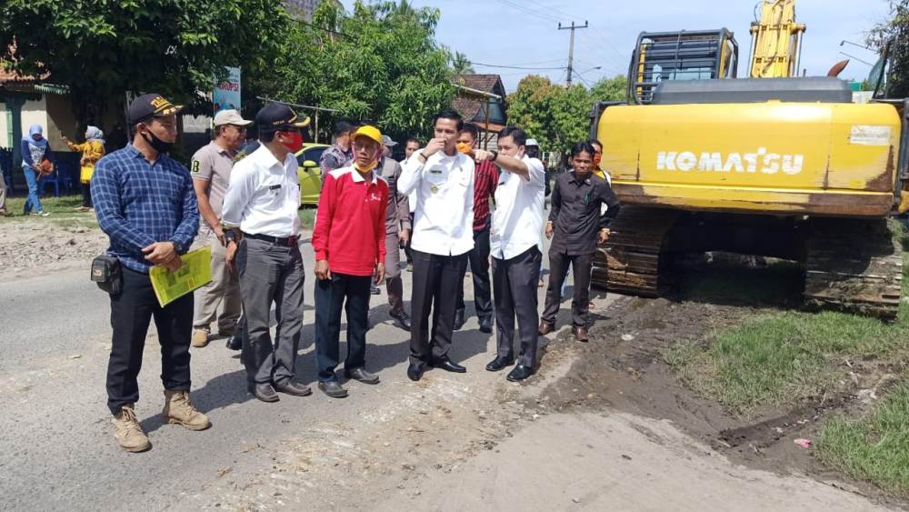 Sering Banjir, Bupati Kaur Lakukan Normalisasi