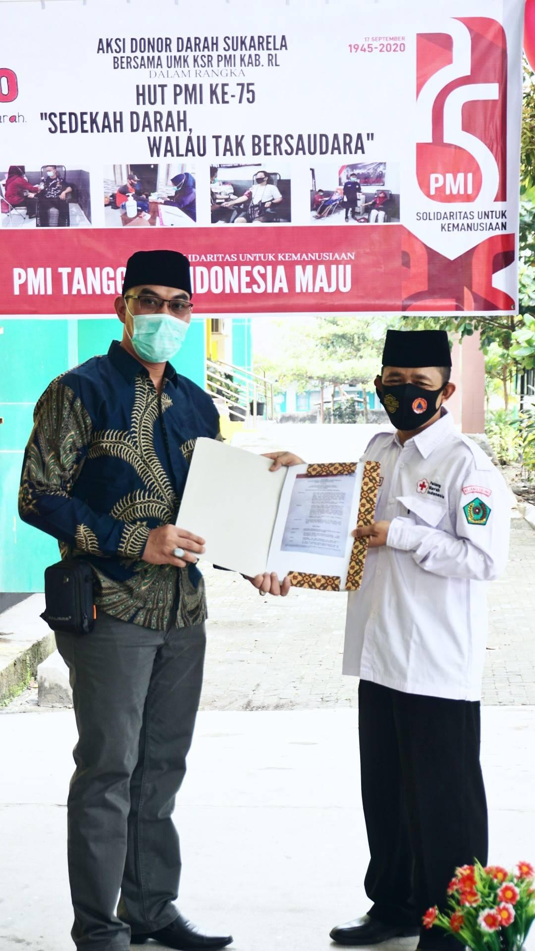 Hendra Cuti dari Ketua PMI Rejang Lebong