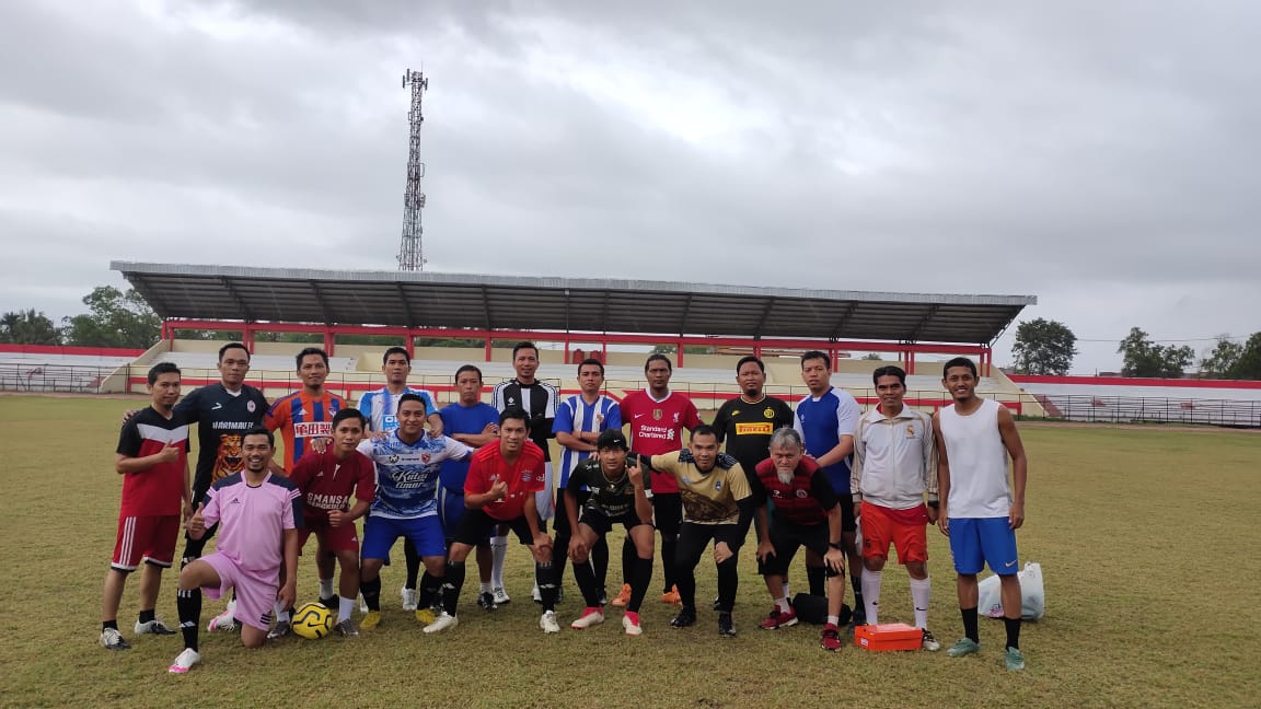 Alumni IM, Bentuk Klub Bola Old Start