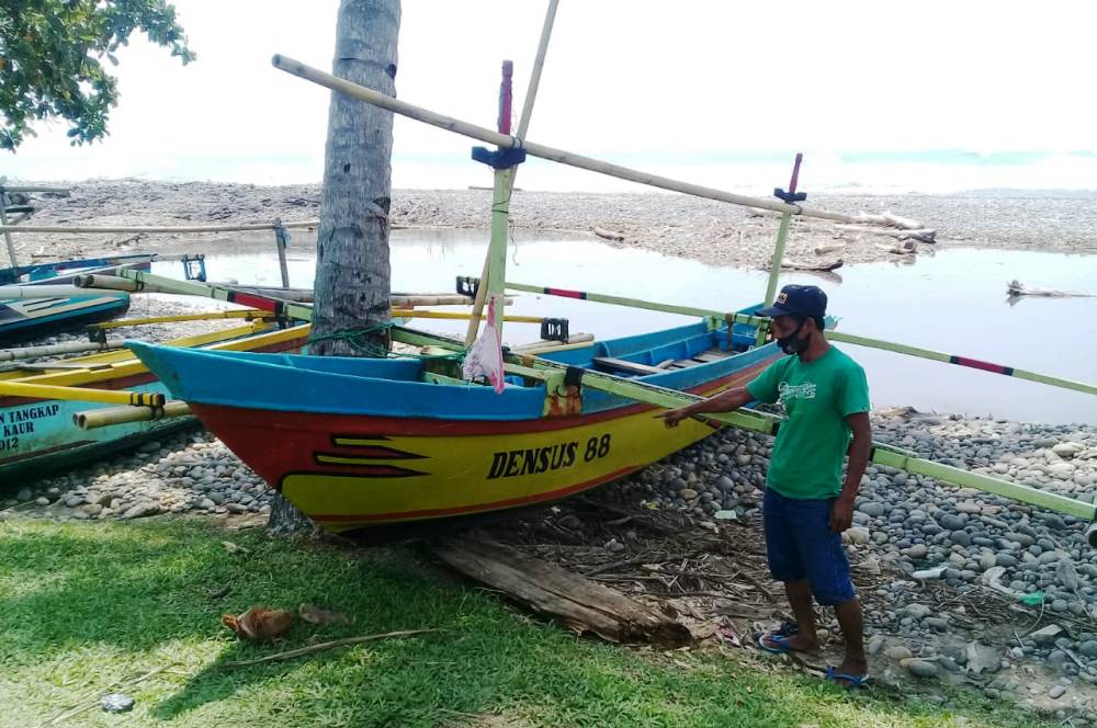 Dihantam Ombak, 3 Nelayan Kaur Nyaris Tewas