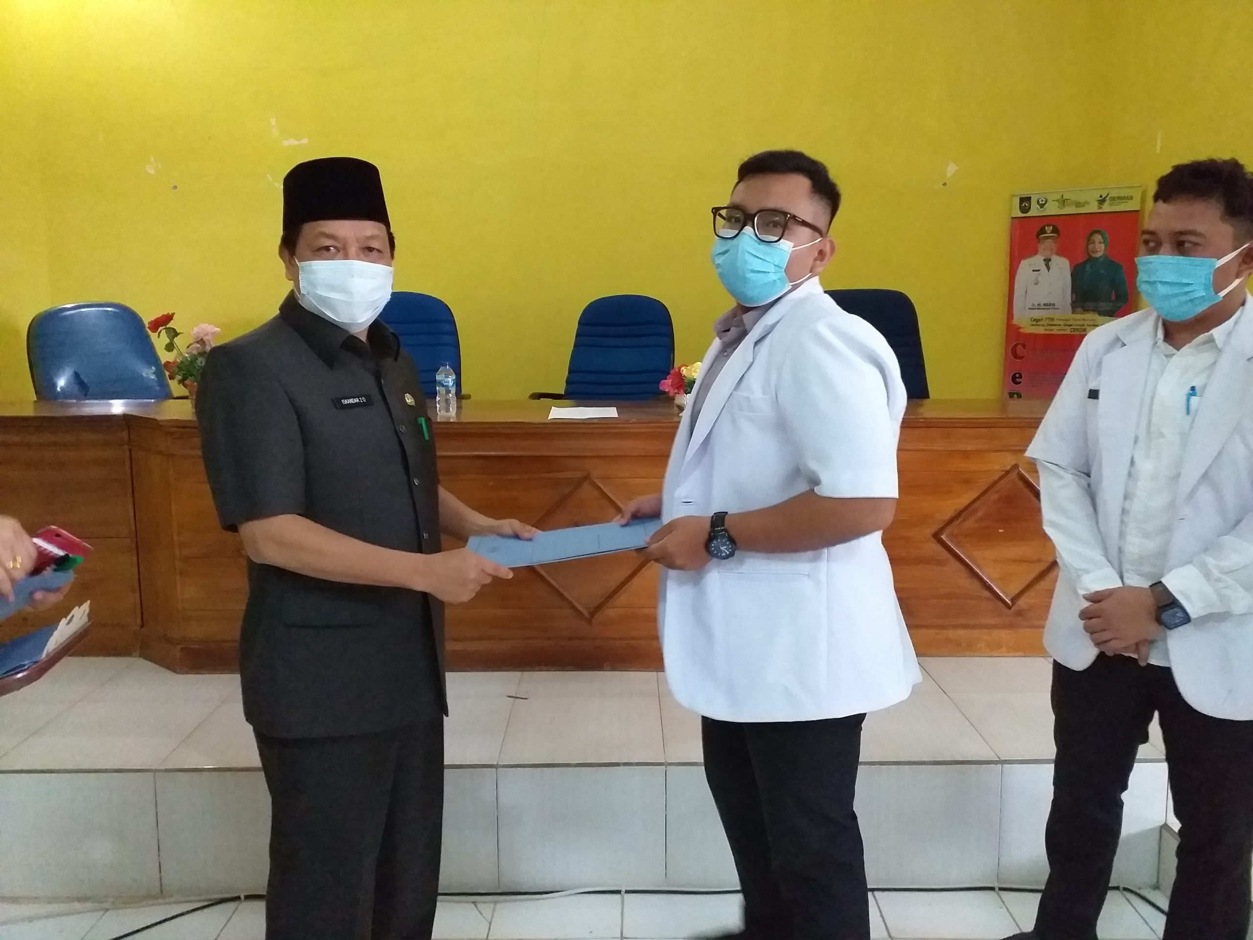 Pjs Bupati Bengkulu Utara Lepas 14 Dokter Internship dan 2 Tenaga Kesehatan