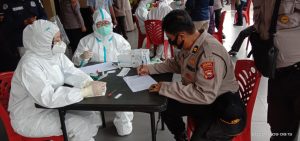 Dinkes Kota Lakukan Rapid Test Terhadap 310 Personel Polres Bengkulu
