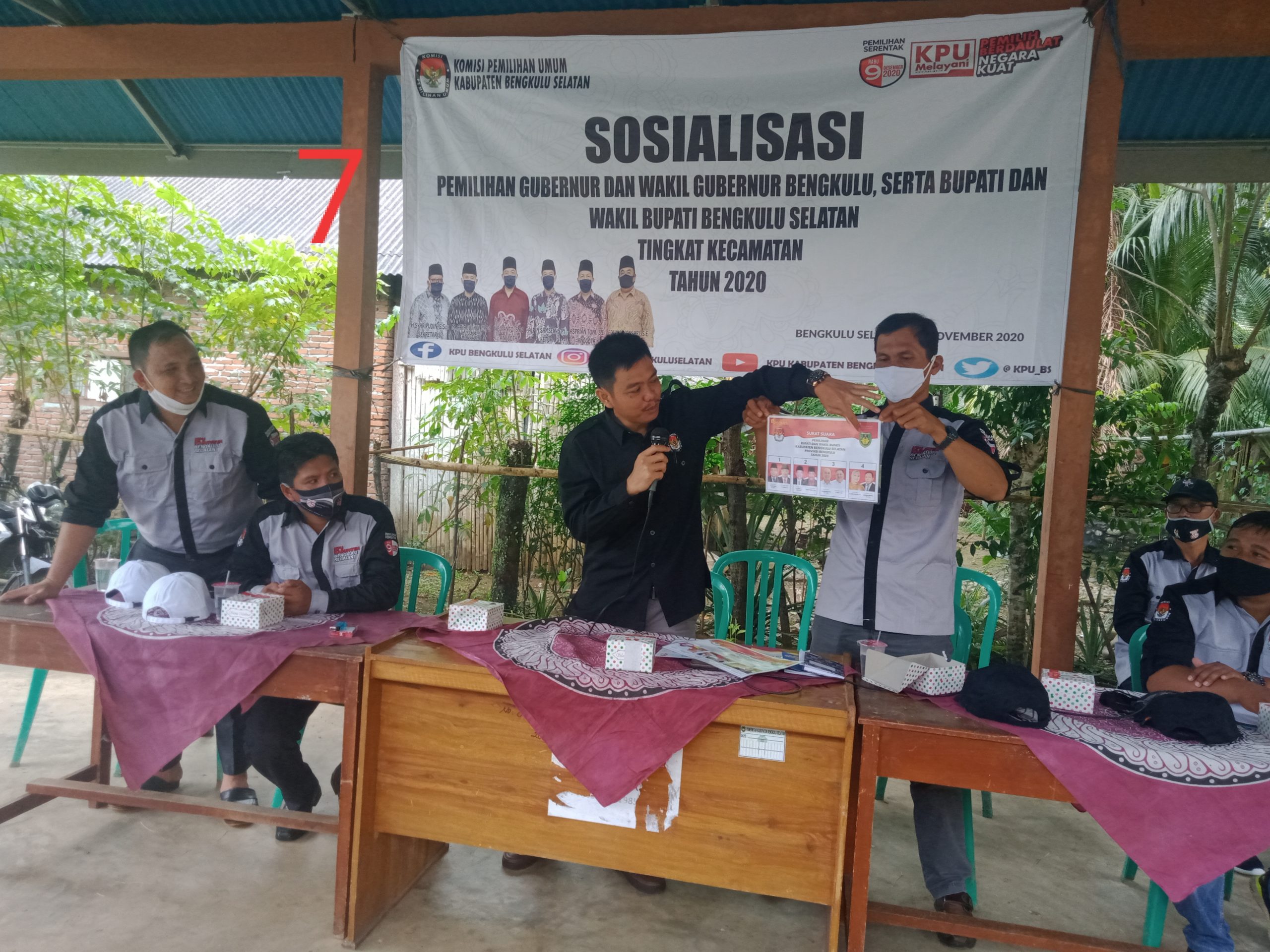 ukseskan Pilkada, KPU Bengkulu Selatan Sosialisasi di 11 Kecamatan