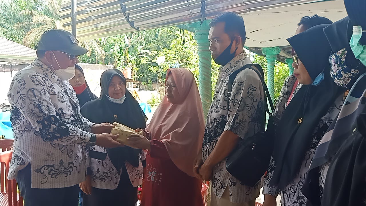 PGRI Bantu Korban Kebakaran di Bengkulu Utara