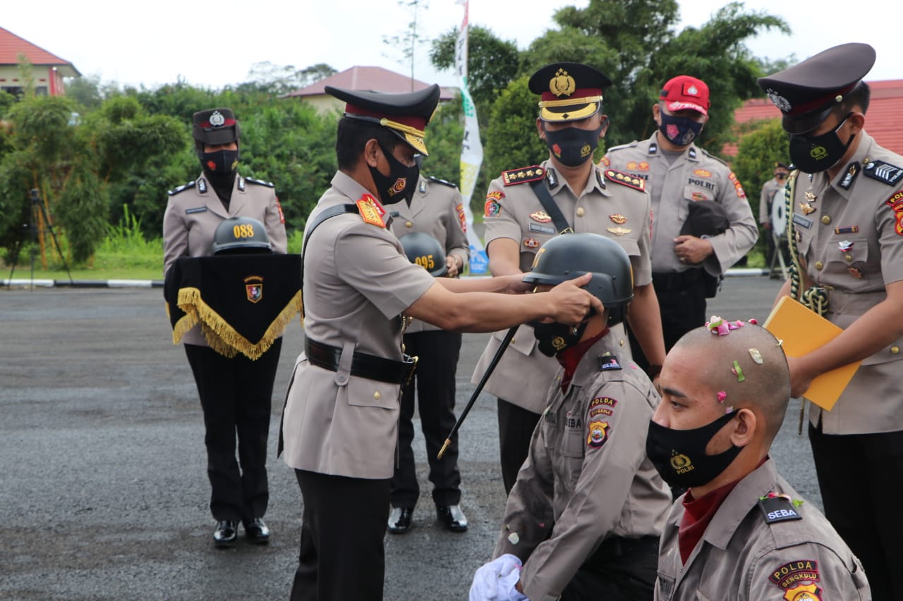 230 Siswa Bintara Pendidikan