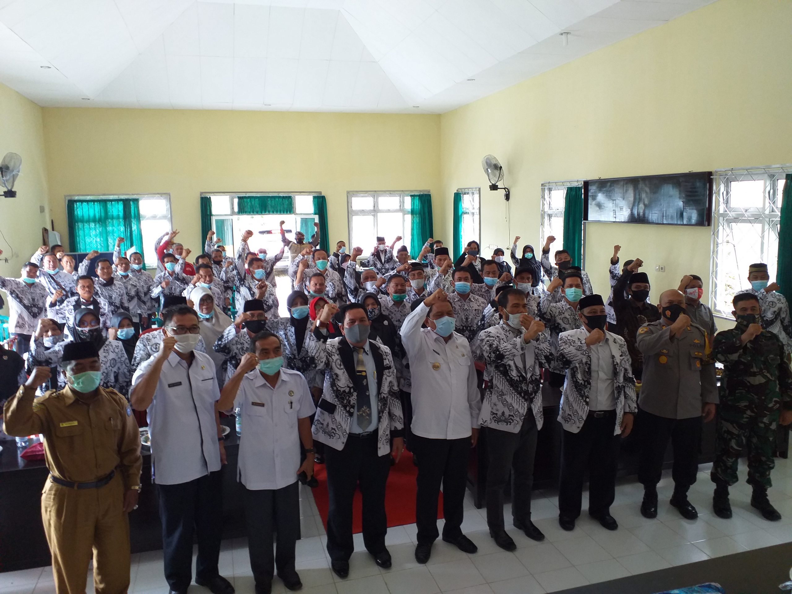 Hasil Konferensi XXII PGRI, Kusno MPd Jabat Ketua PGRI Bengkulu Utara