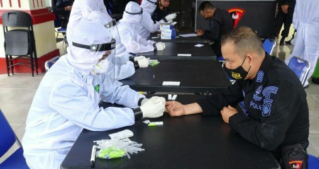 BKO ke Sultra, 100 Personel Brimob Bengkulu Rapid Test