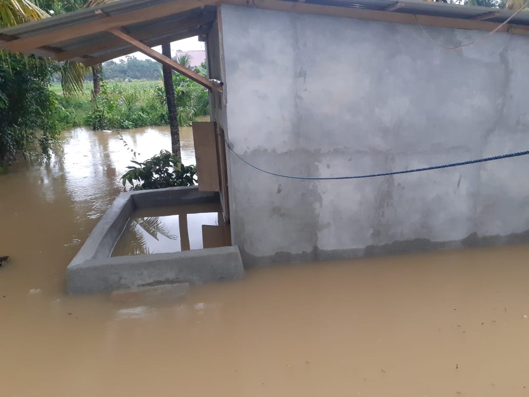 Hujan Deras, Rumah Warga Pasar Manna Kebanjiran