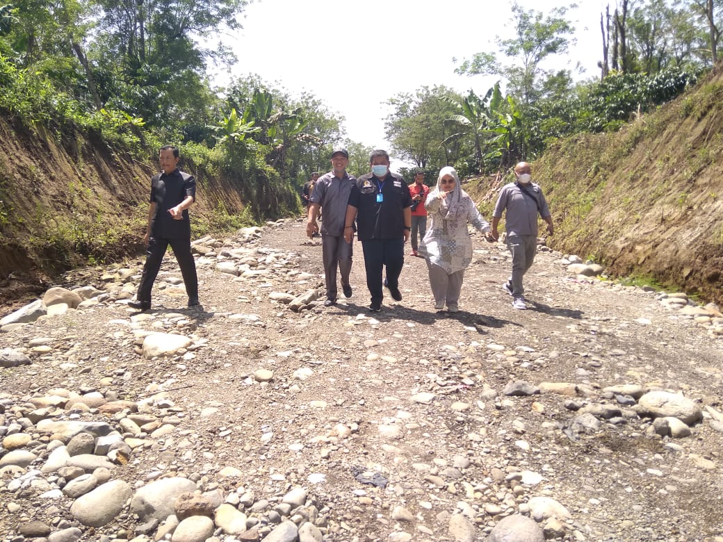 Progres Pekerjaan Proyek Jalan SMI di Kepahiang Rendah