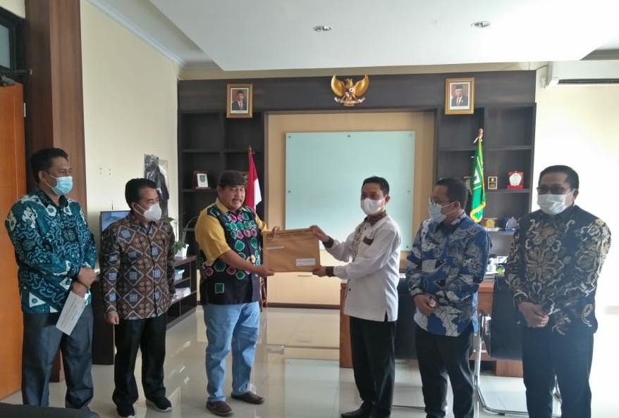 KPU Serahkan SK Penetapan Gub-Wagub Bengkulu Terpilih ke DPRD