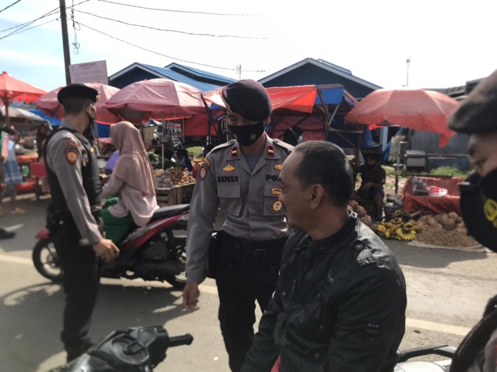 Patroli Kawasan Pasar, Satgas Aman Nusa Polres Bengkulu Imbau Warga Patuh Prokes