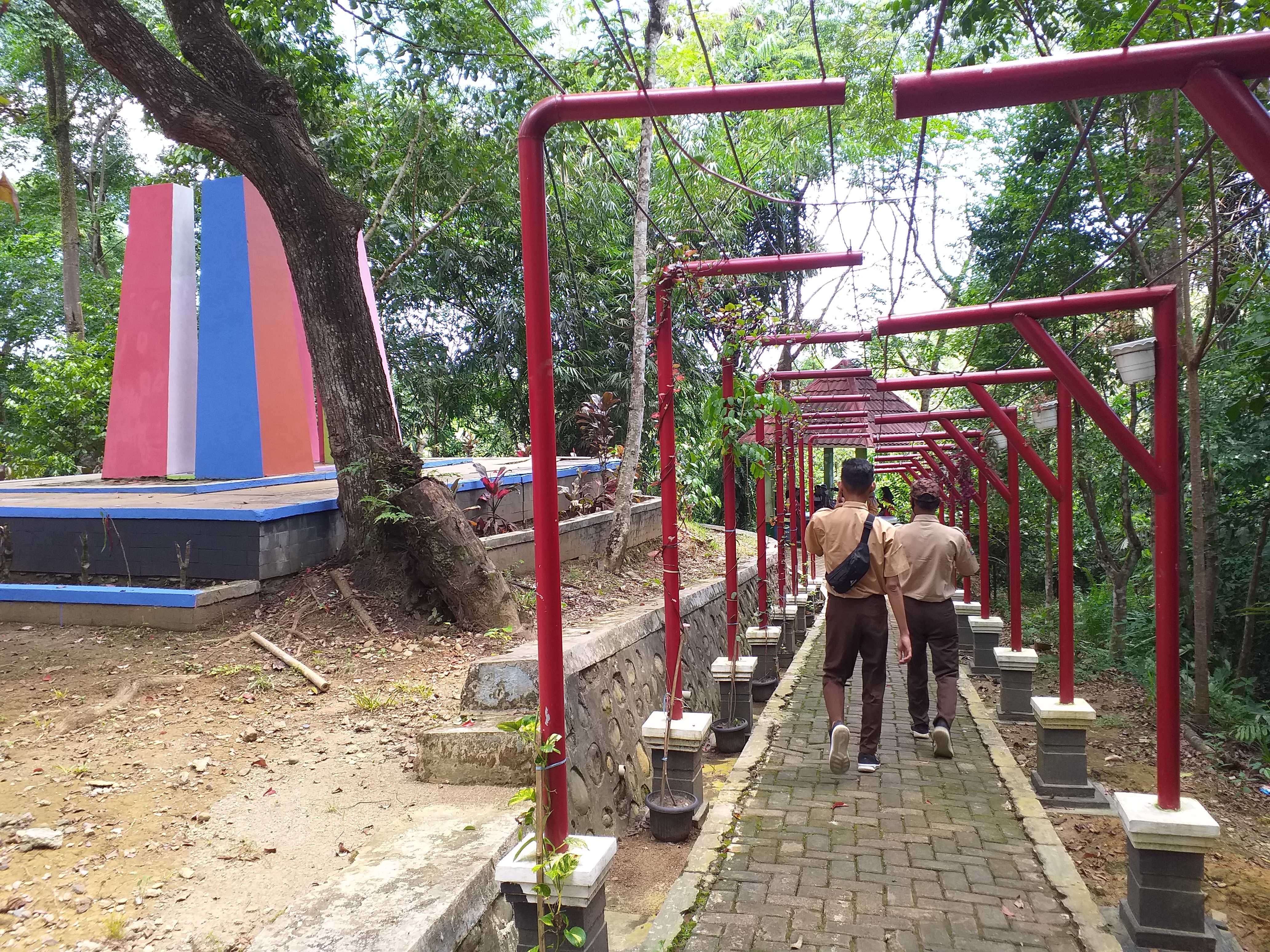 Dispar BU Sulap Taman Hutan Kota Jadi Taman Edukasi