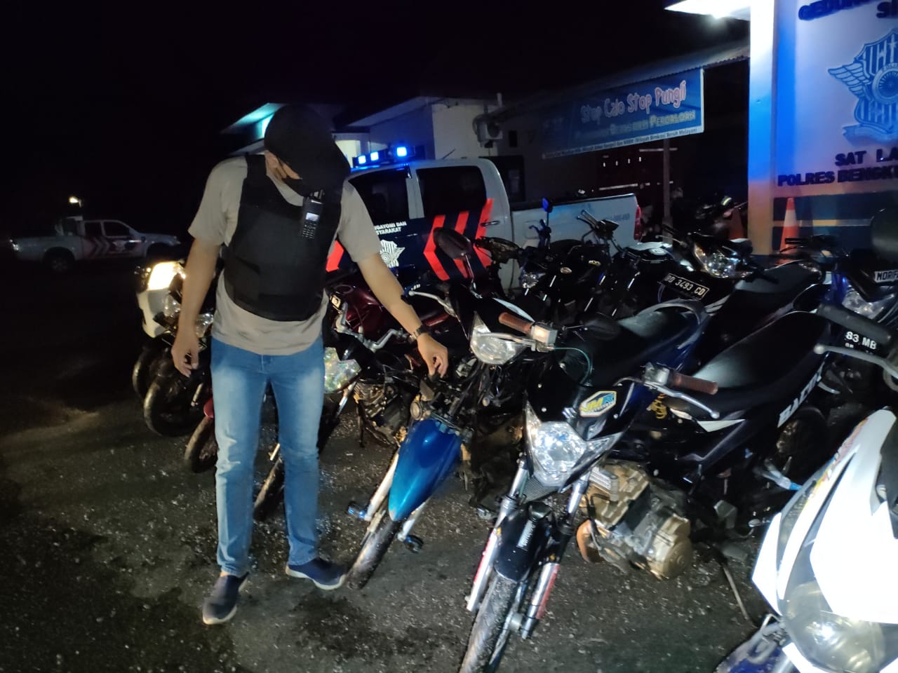 Diduga Balap Liar, Polres BS Tahan 12 Motor