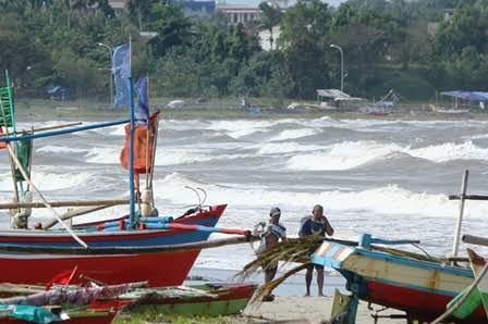 Cuaca Ekstrem, DKP Kota Imbau Nelayan Tak Melaut Sementara