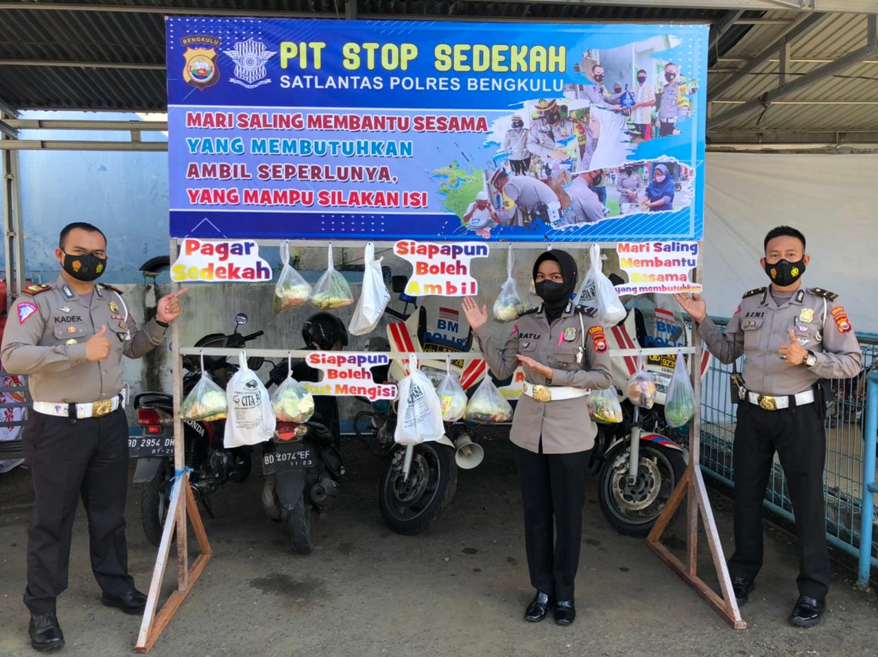 Polres Bengkulu Bantu Masyarakat Terdampak Covid-19