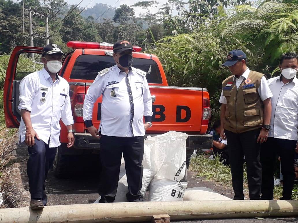 Hindari Swab, Warga Lebong Rusak Kawat Penyekat Jalan Tikus