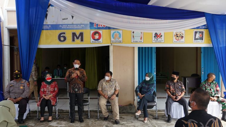 Pemkot Terima 1 Unit Ambulan dan Resmikan Tempat Isoman di Luar RS