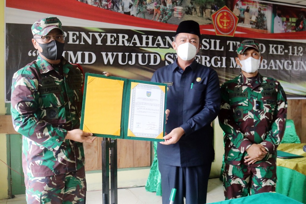 Tutup TMMD ke-112, Bupati Kaur Apresiasi TNI