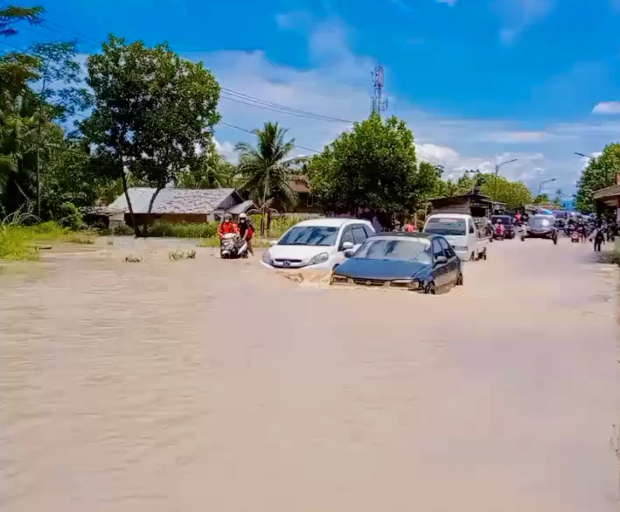Banjir, IMB Terlalu Mudah
