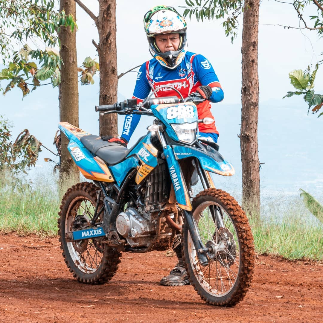 Jadi Bagian Keluarga bLU cRU Yamaha, Pengguna WR 155 R Nikmati Pelatihan Off road