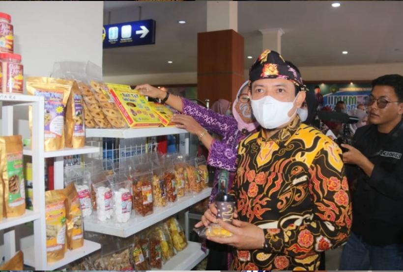 Produk Lokal UMKM Dipajang di Bandara