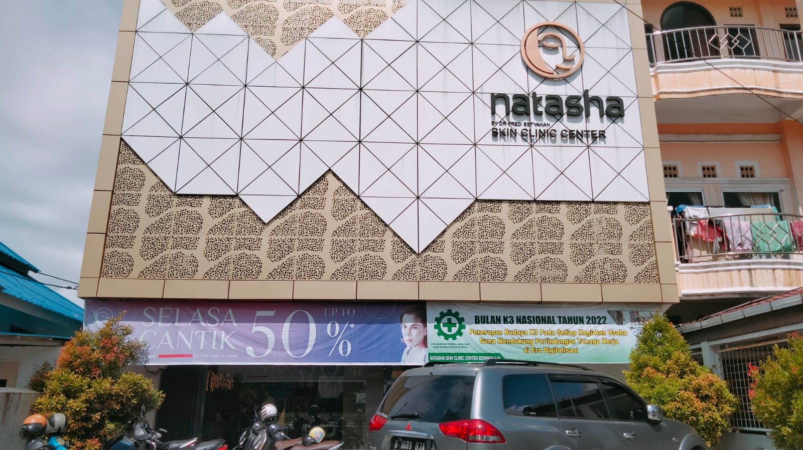 Natasha, Klinik Kecantikan dengan Brand Sendiri