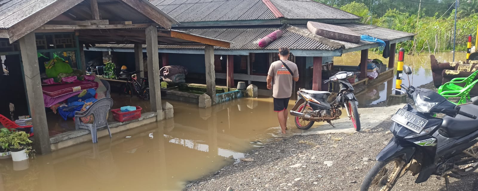 Warga Terdampak Banjir Terkena Gatal-Gatal