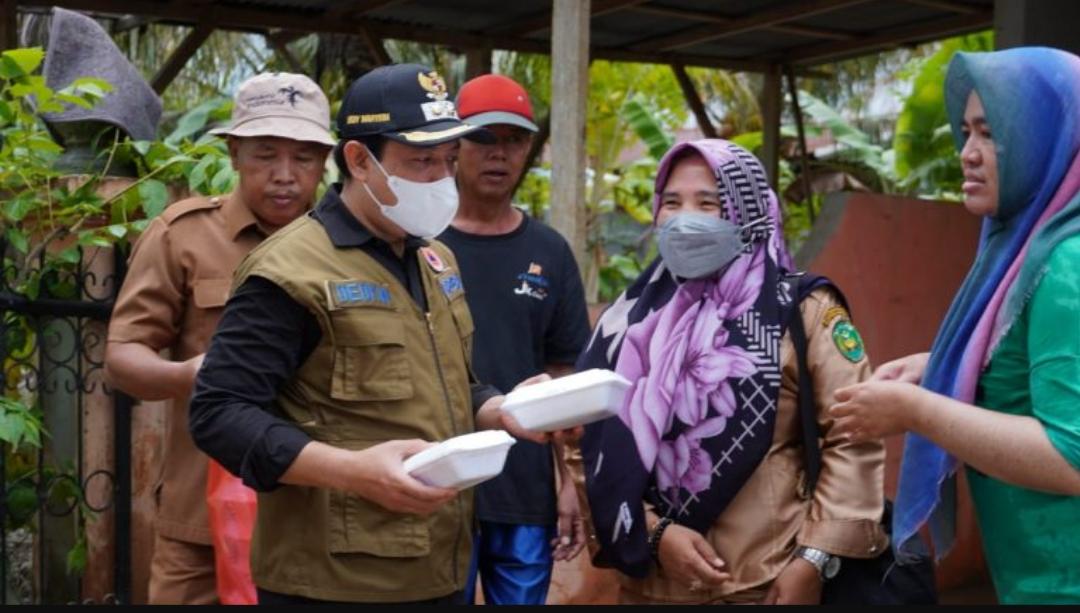 Pemkot Bantu Korban Banjir