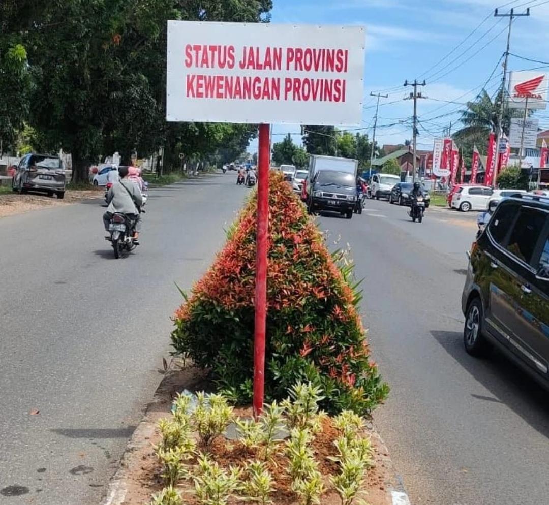 Pemkot Pasang Plang Status Jalan di Kota Bengkulu