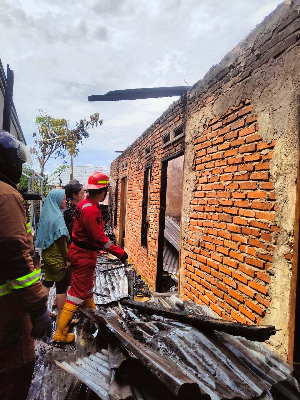 Bedengan Dua Pintu Terbakar