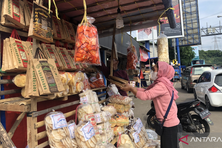 Buah Tangan Sumatera di Pelabuhan Merak