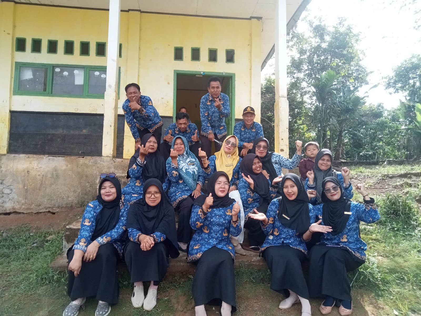  Peringati Hardiknas, SMPN 23 Kaur Perkuat Komitmen Mencerdaskan Anak Bangsa
